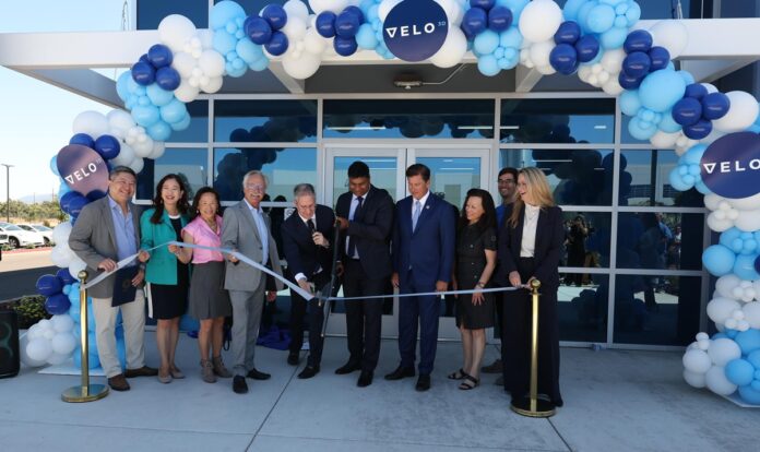 11ribbon cutting